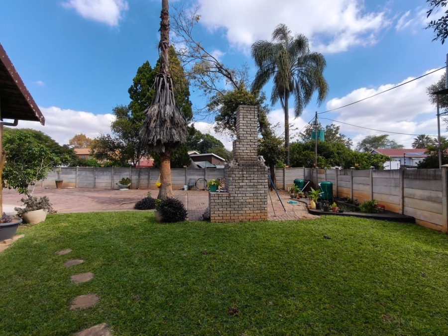3 Bedroom Property for Sale in Rustenburg Central North West